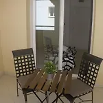 Bonita y moderna habitación a 300m de la playa